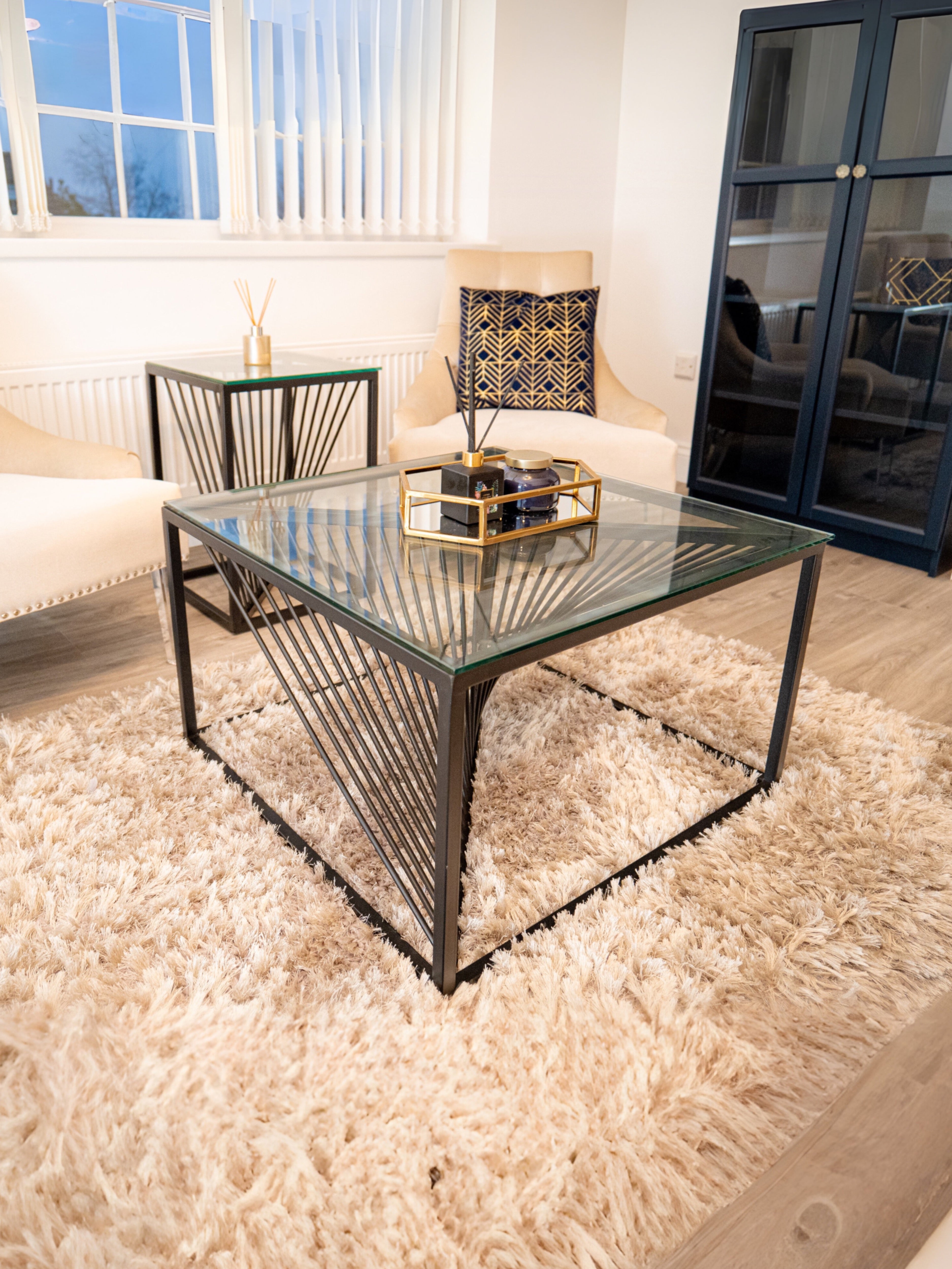 https://luxuryhomeinterior.co.uk/cdn/shop/files/S5B3437-2.jpg?v=1756418742