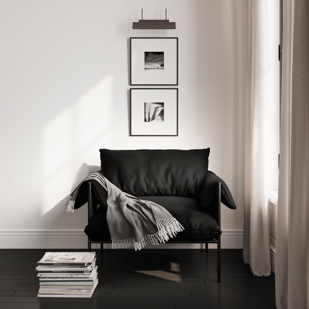 Tesla Onyx Chair